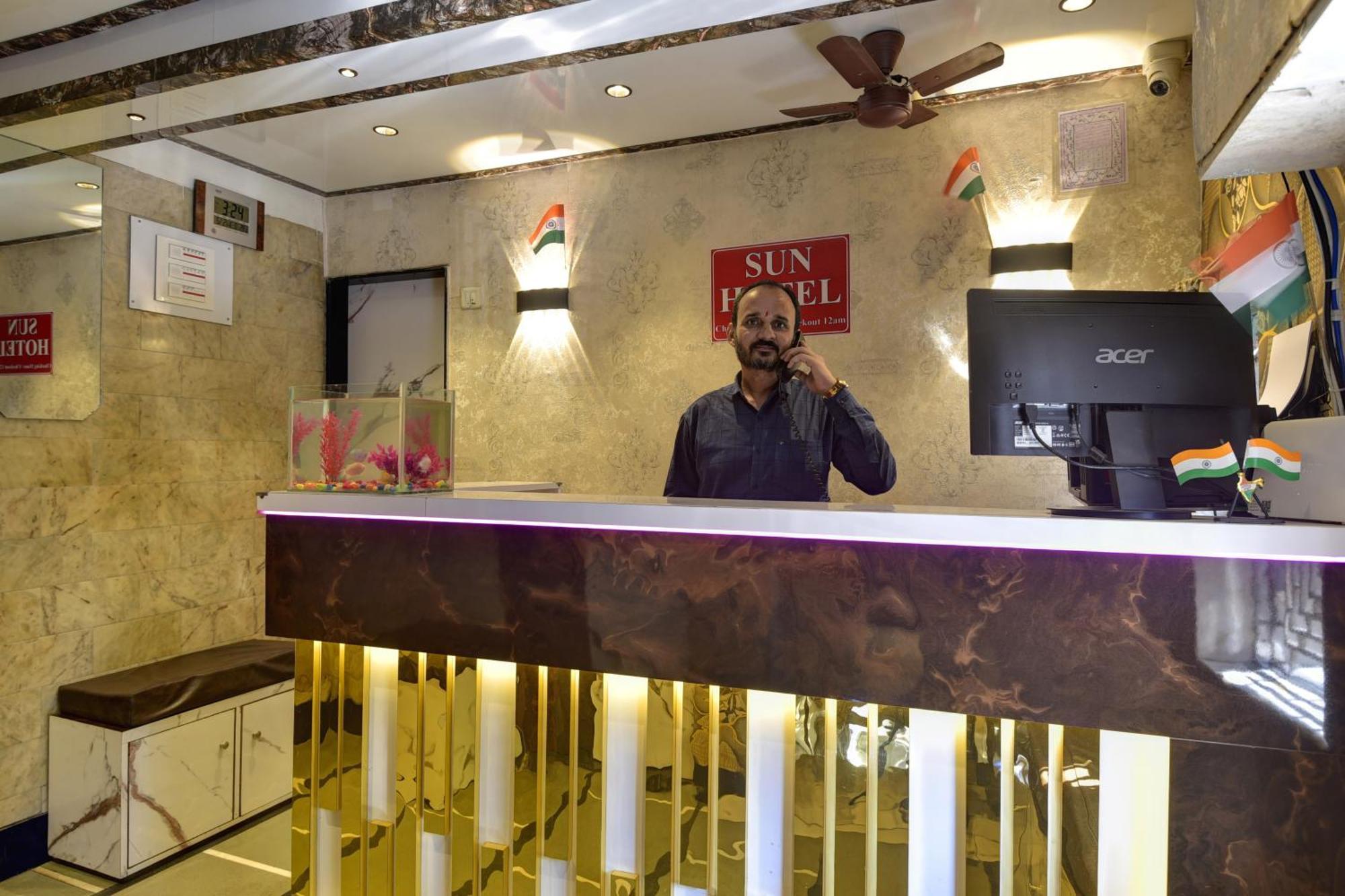 Sun Guest House مومباي المظهر الخارجي الصورة